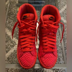 Nike Wmns Blazer Mid DMB 'Bright Crimson' 6